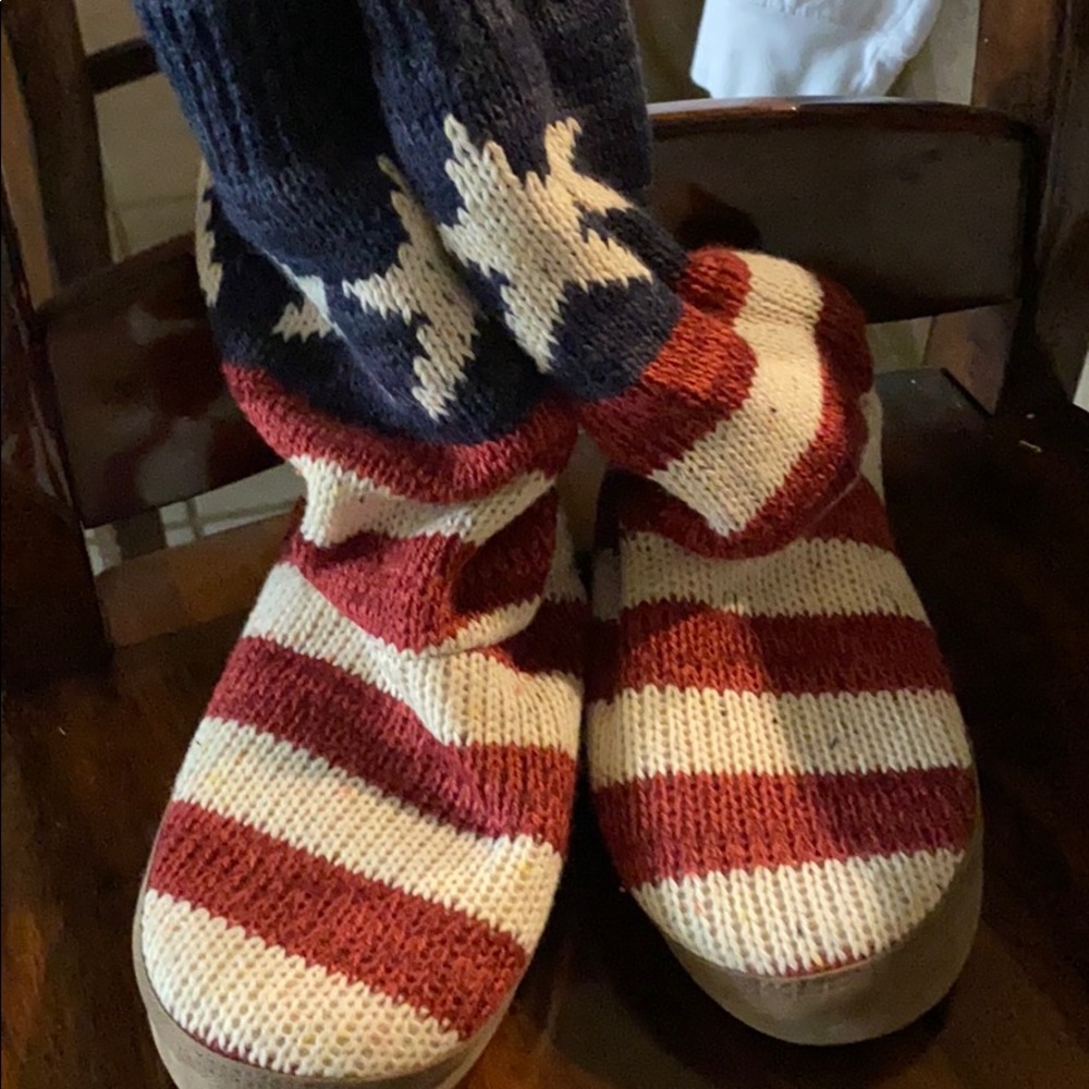 Muk Luks bootie